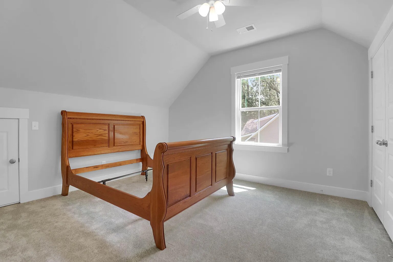 Building Photo - 2755 Tyler St