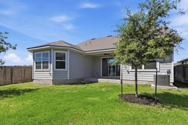 Building Photo - 103 Trailside Ln