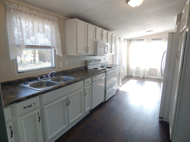 Building Photo - 111 Turtle Cove Dr