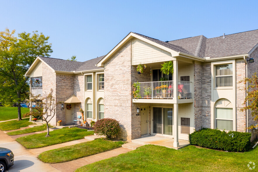 Building Photo - Harbour Village Apartments