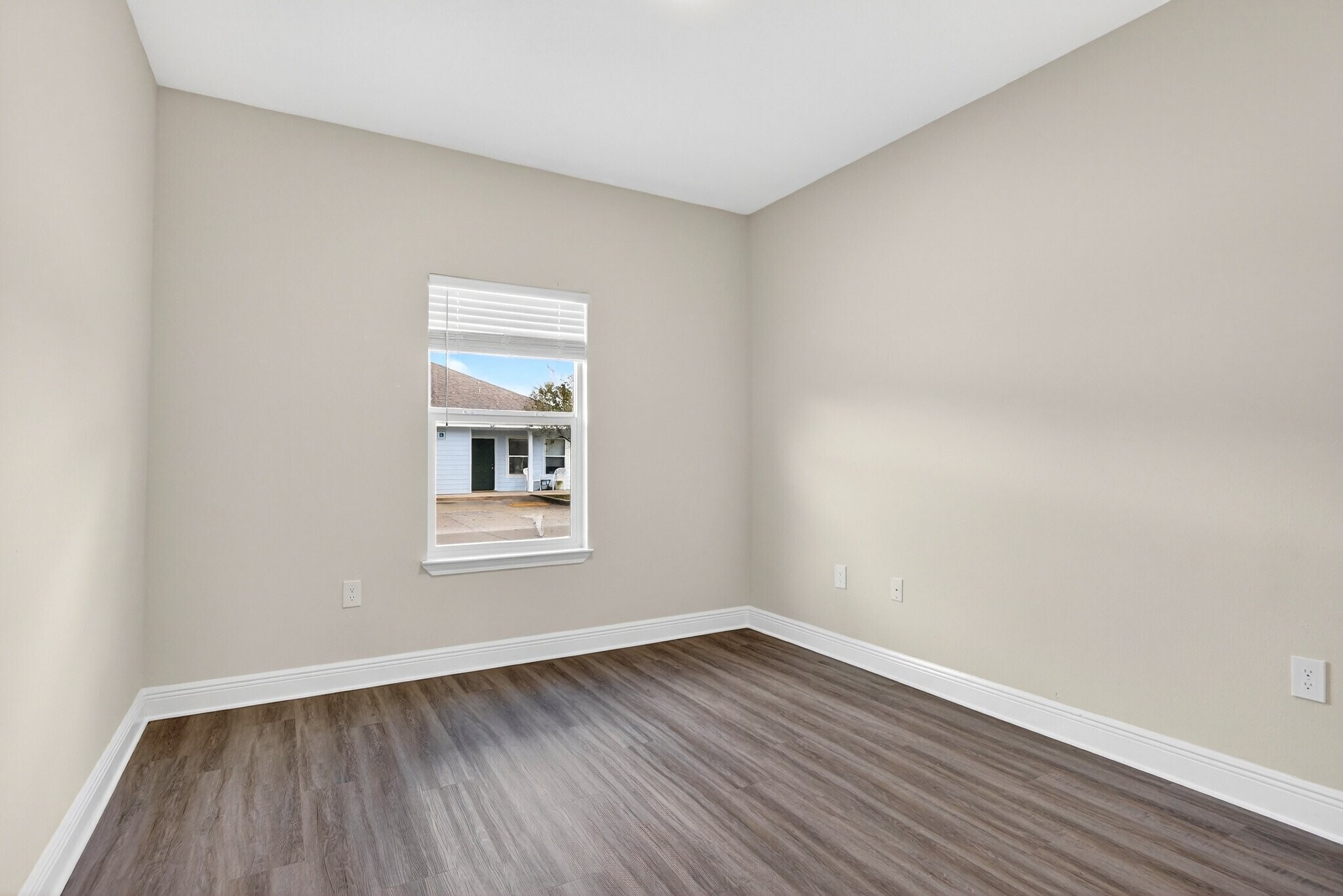 Building Photo - 11350 New Orleans Ave
