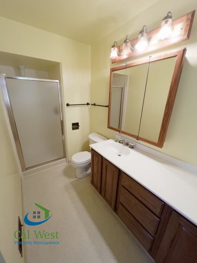 Building Photo - $4,695 - Beautiful 4 beds/2 Baths Home near Los Gatos Border