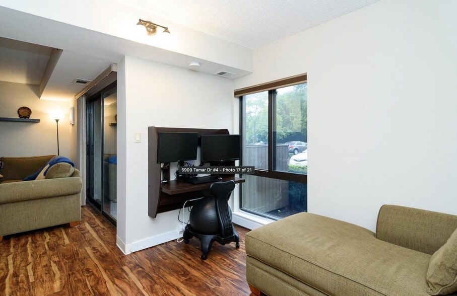 Building Photo - 5909 Tamar Dr