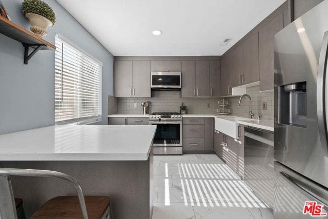 Building Photo - 8024 Vía Pompeii