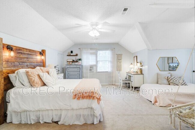 Building Photo - 109 Fort St