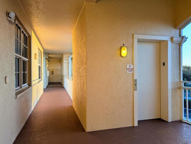 Building Photo - 1129 Van Loon Commons Cir