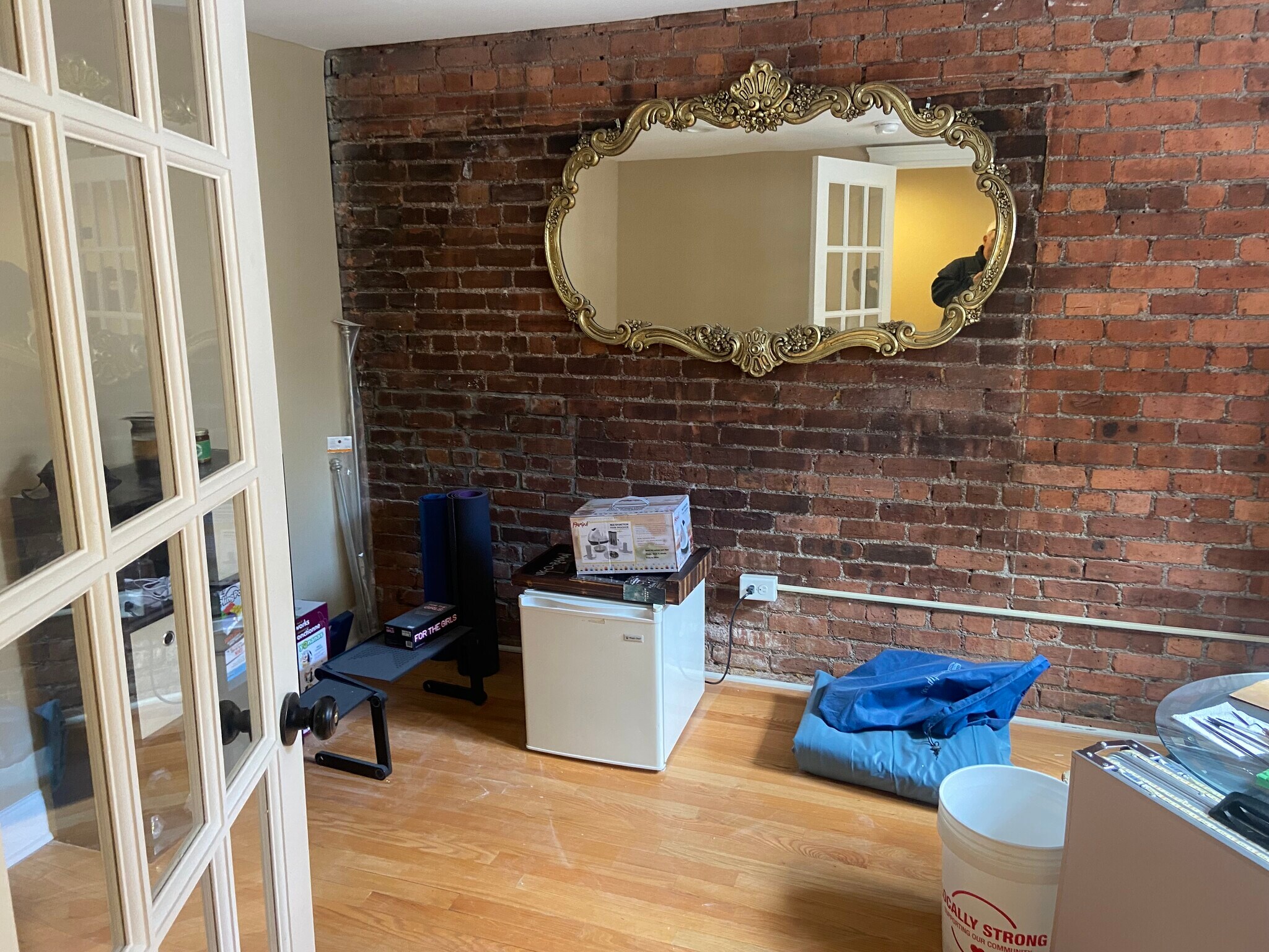 Building Photo - 28 Dove St