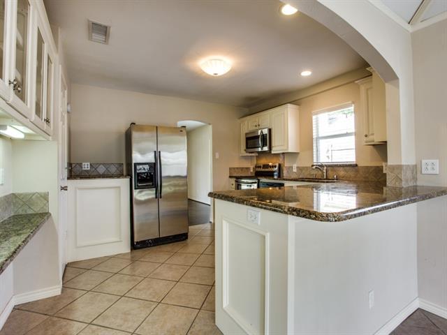 Building Photo - 4918 Thrush St