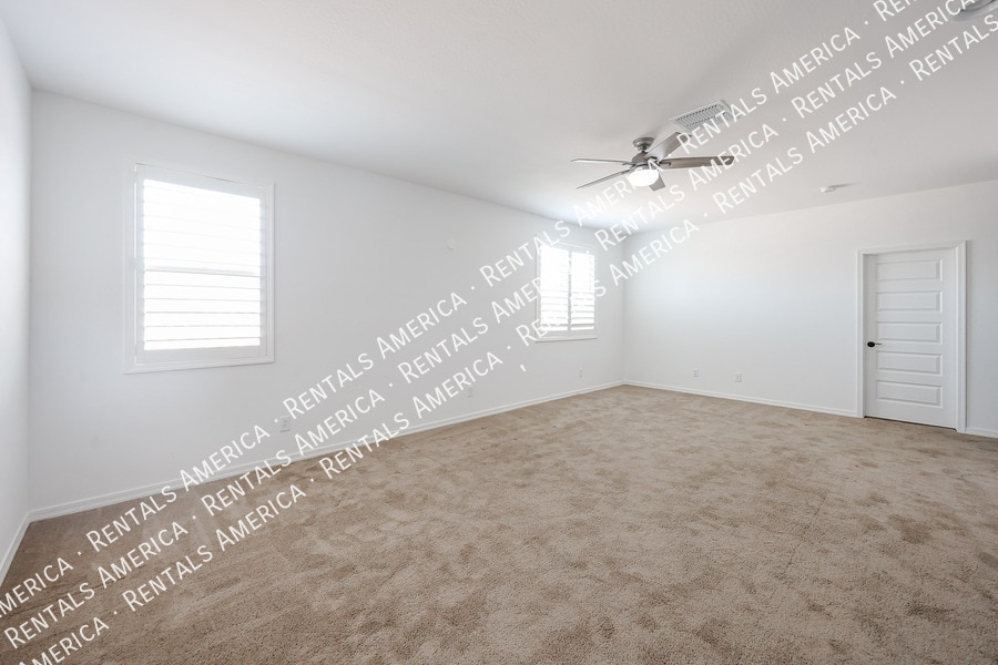 Building Photo - 13487 N 174th Ave