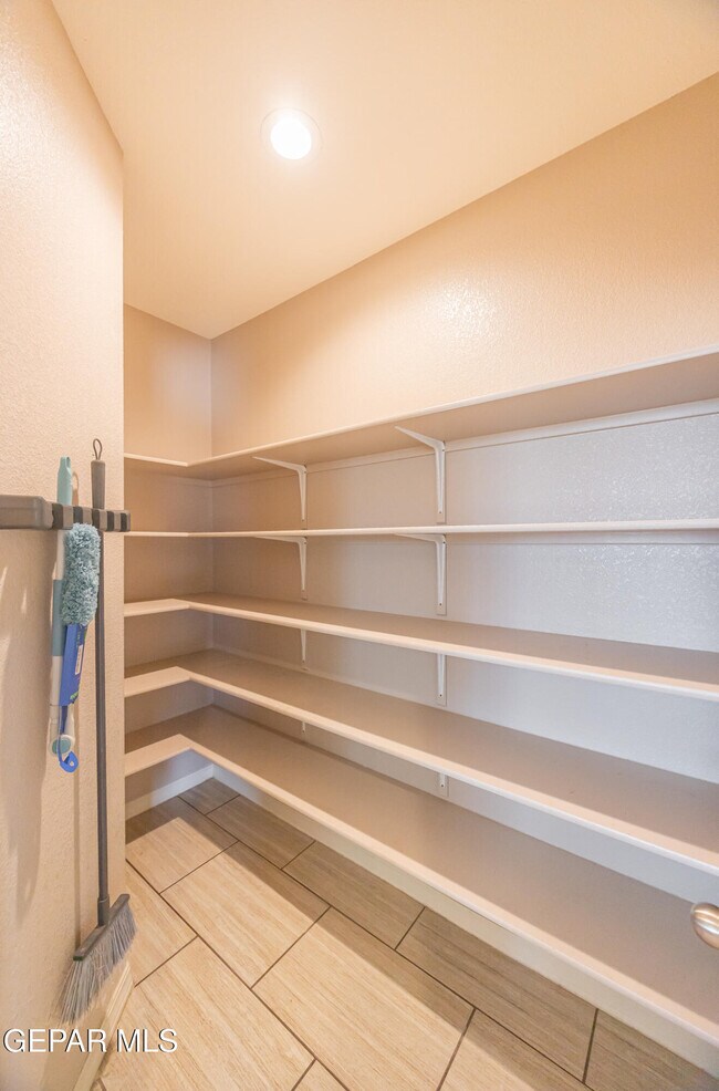 Building Photo - 14447 Onnie Kirk Ave