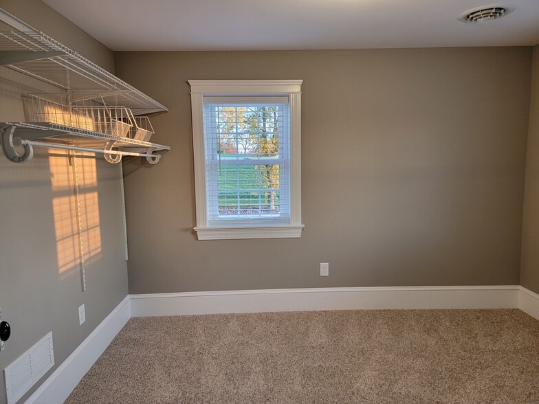 Building Photo - 3945 Conrad Weiser Pky