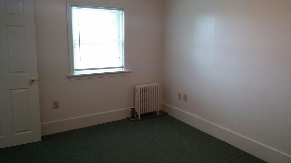 Building Photo - 14 Myrica Ave