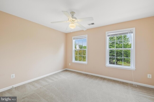 Building Photo - 9036 Woodpecker Ct