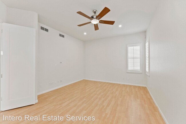 Building Photo - 4 br, 2.5 bath House - 4193 Stewart Lane