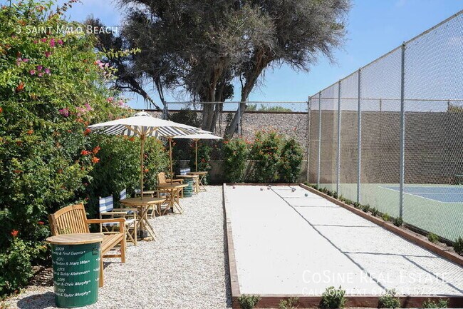 Building Photo - 3 St Malo Beach