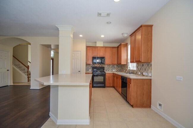 Building Photo - 28018 Wind Hawk Dr