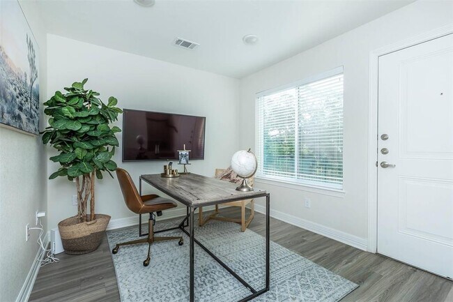 Building Photo - 1201 W Whitestone Blvd