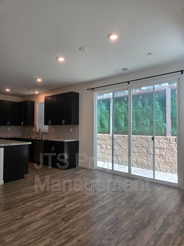 Building Photo - 3217 Sunny Gate Ln