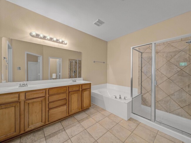 Building Photo - 6837 Livorno Ln