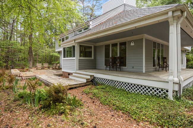 Building Photo - 709 Orchard Ln