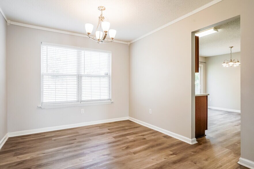 Building Photo - 4409 Cobble Creek Ln