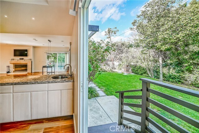 Building Photo - 5512 Leghorn Ave