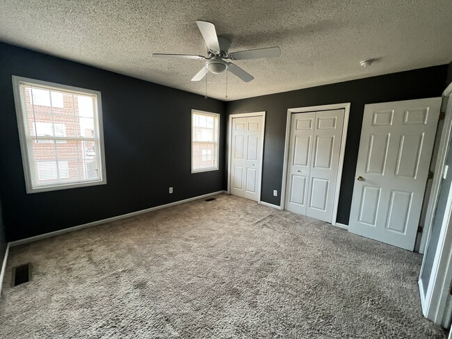 Rear Bedroom - 934 Spring Forest Rd