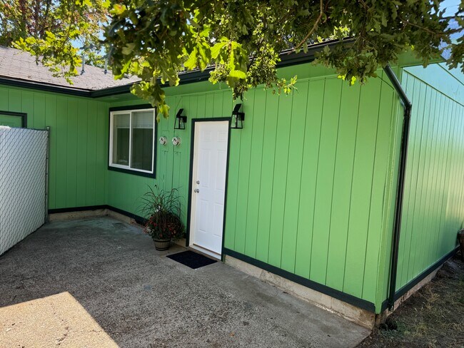 Building Photo - 1235 Broadway St SW