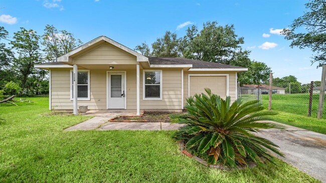 Primary Photo - 2216 Avenue F