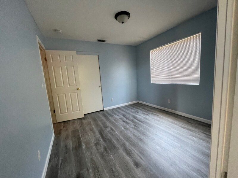 Building Photo - 3513 Birchdale Way