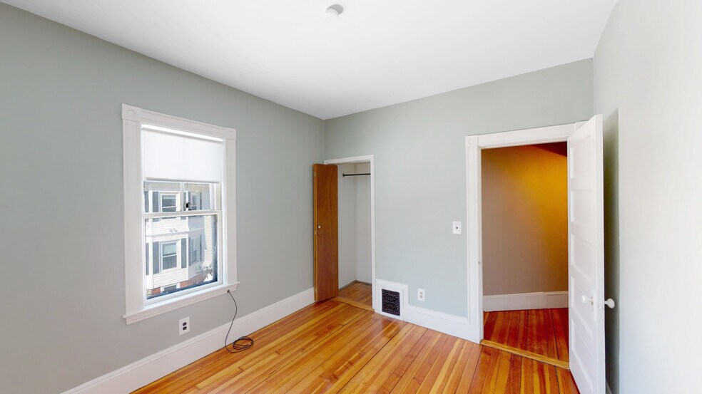 Building Photo - 70 Hudson St