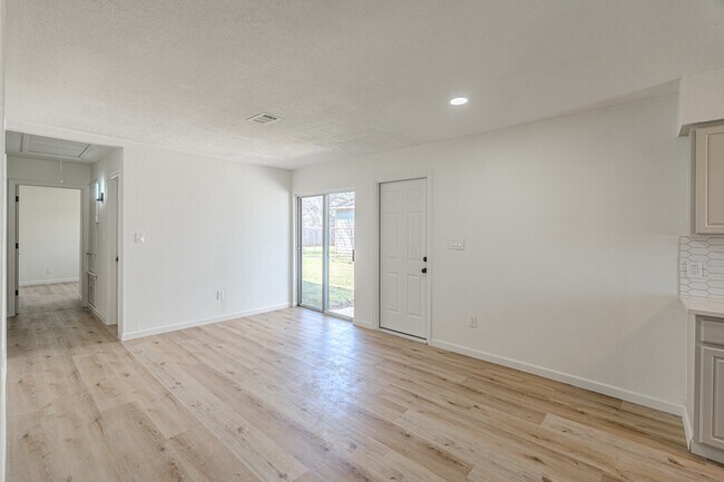 Building Photo - 3538 Cork Dr