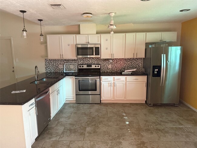 Primary Photo - 7107 Briarfield Dr