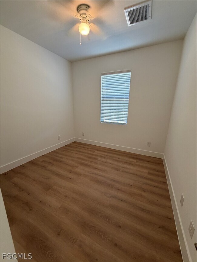 Building Photo - 4717 28th St SW