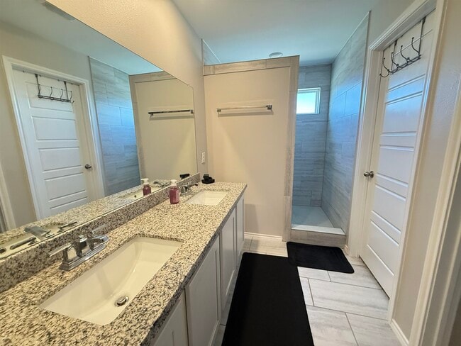 Building Photo - 11405 Quintana Drive