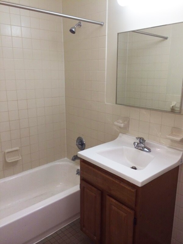 Bathroom - Sumpter Marcus