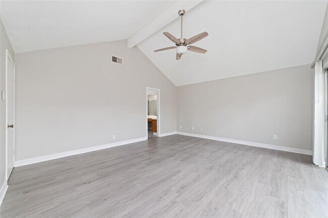 Building Photo - 14651 Via Del Norte Dr