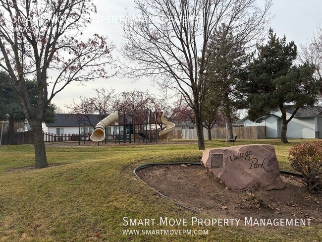 Building Photo - 9631 W Ottawa Ct