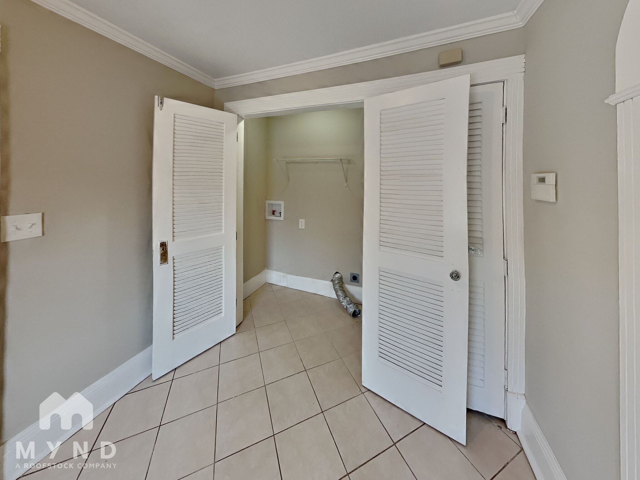 Building Photo - 1337 S Hairston Rd