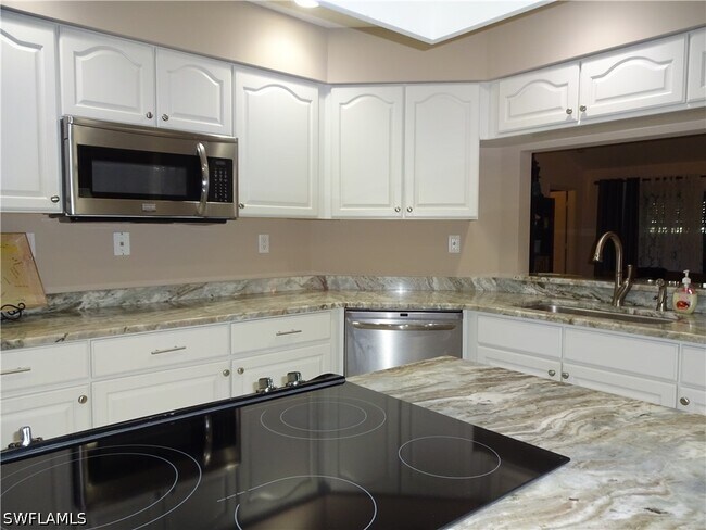 Building Photo - 224 Via Perignon