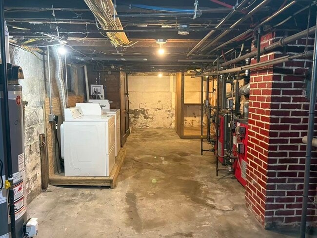 Building Photo - 126 Albion St