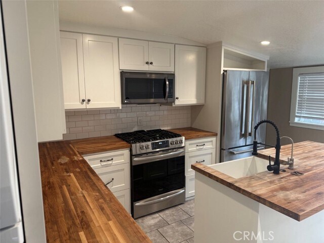 Building Photo - 119 N Cullen Ave