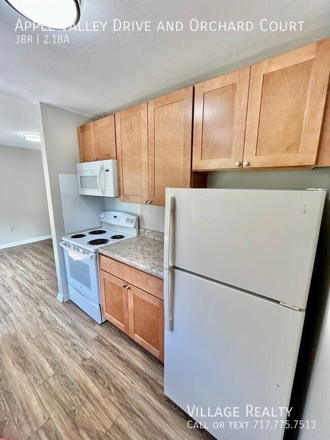 Building Photo - 710 Apple Valley Dr