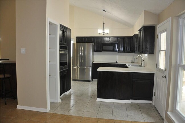 Building Photo - 4715 Glendower Dr
