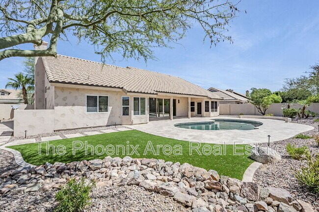 Building Photo - 1531 E Silverwood Dr