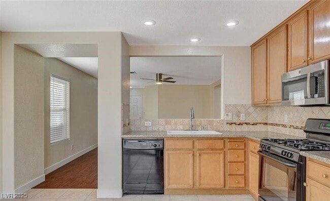 Building Photo - 1428 Dream Bridge Dr