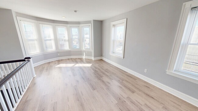 Building Photo - 5861 Cedar Ave