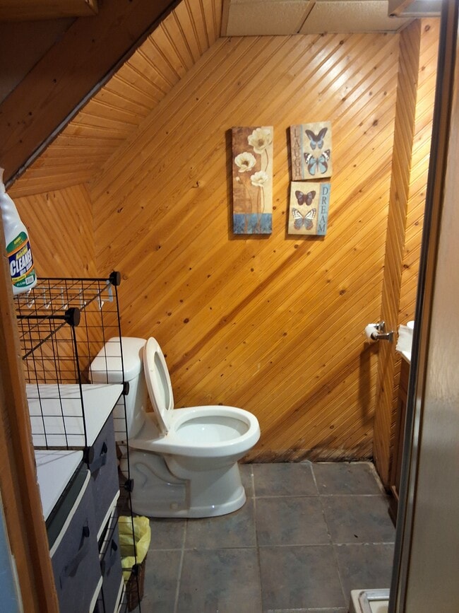 Building Photo - 5198 South St