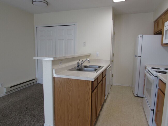 Building Photo - Burro Ranch 1-Bedroom Condo!
