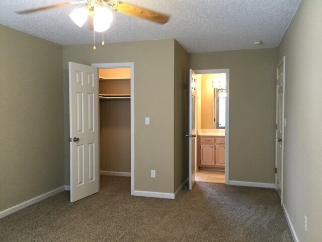 Building Photo - 263 Clearfount Dr